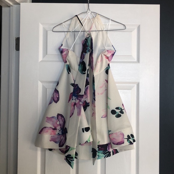 Chelsea dress from Honey store in square one - Picture 5 of 8